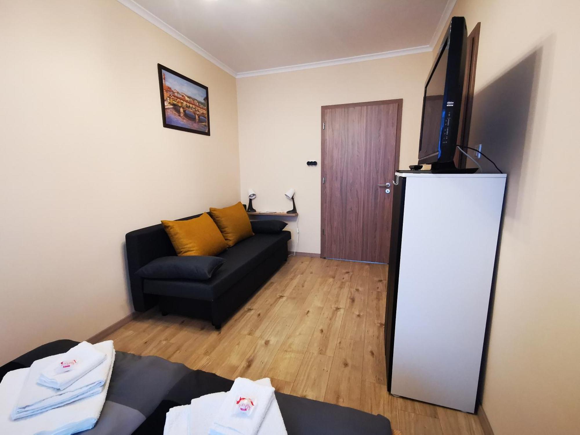 Central Park Apartman Szekszard Bagian luar foto